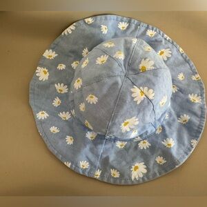 Baby Summer Bucket Hat with Daisies‎